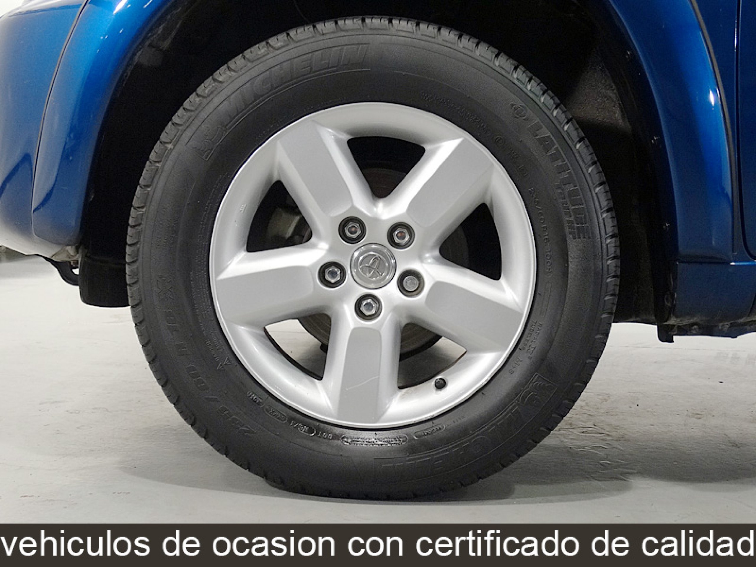 Foto Toyota RAV-4 40