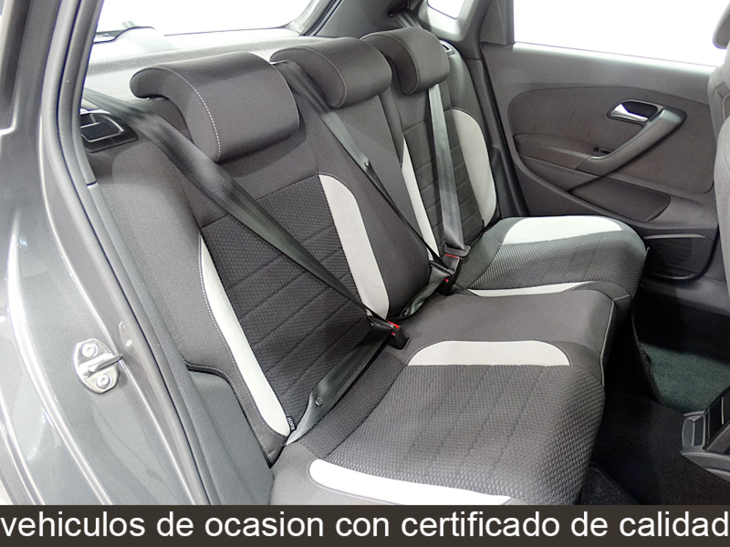 Foto Volkswagen Polo 21