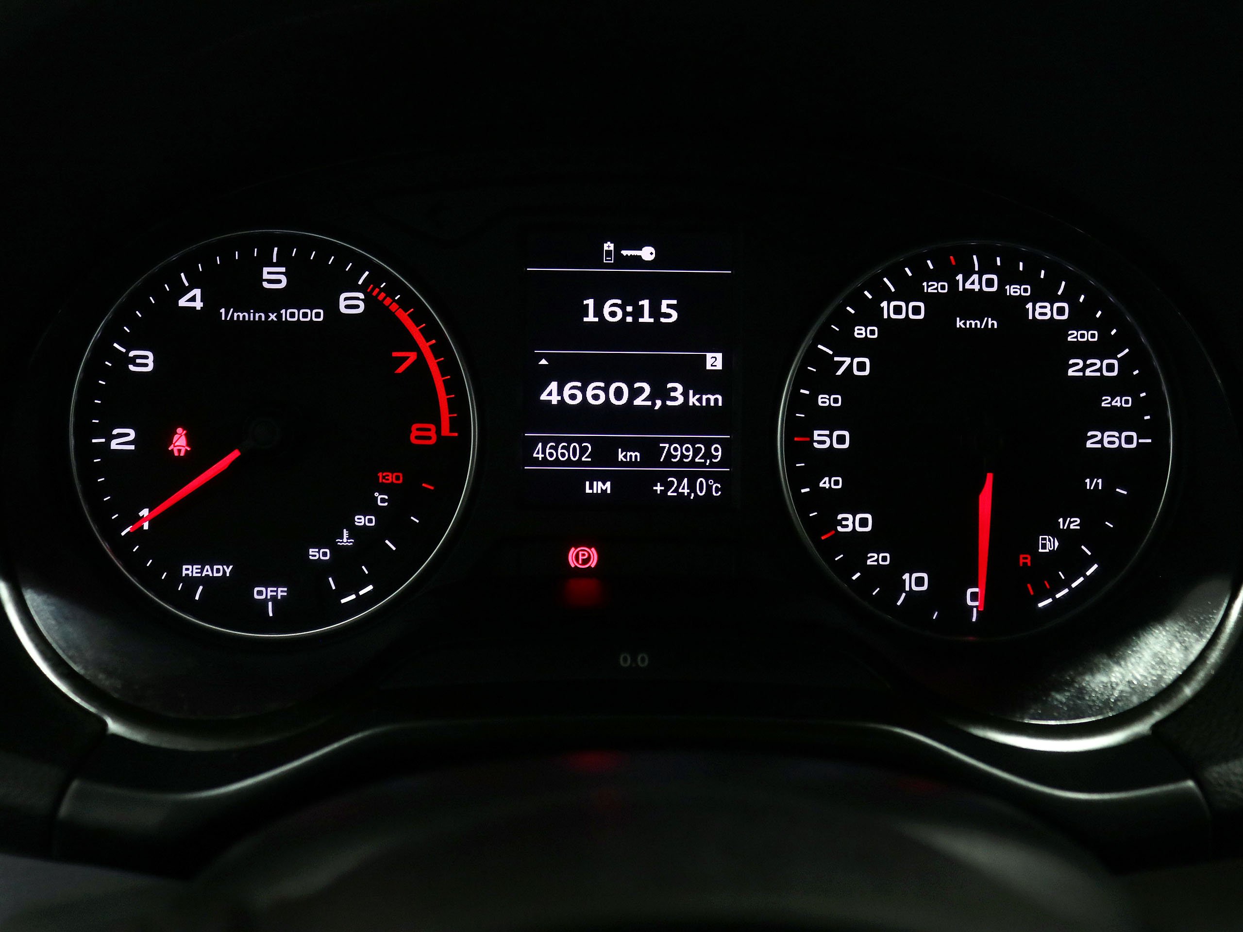 Foto Audi Q2 12