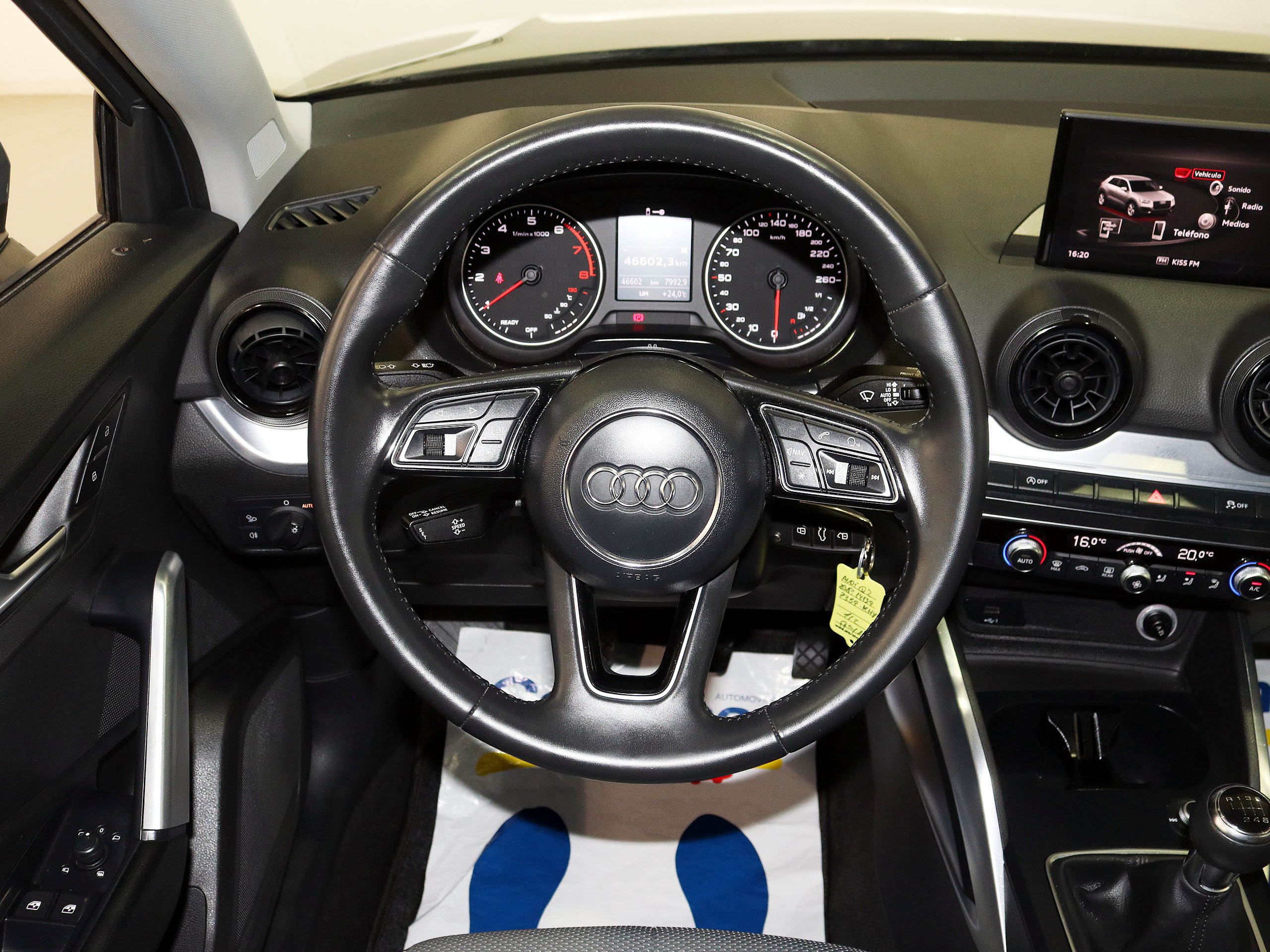 Foto Audi Q2 15