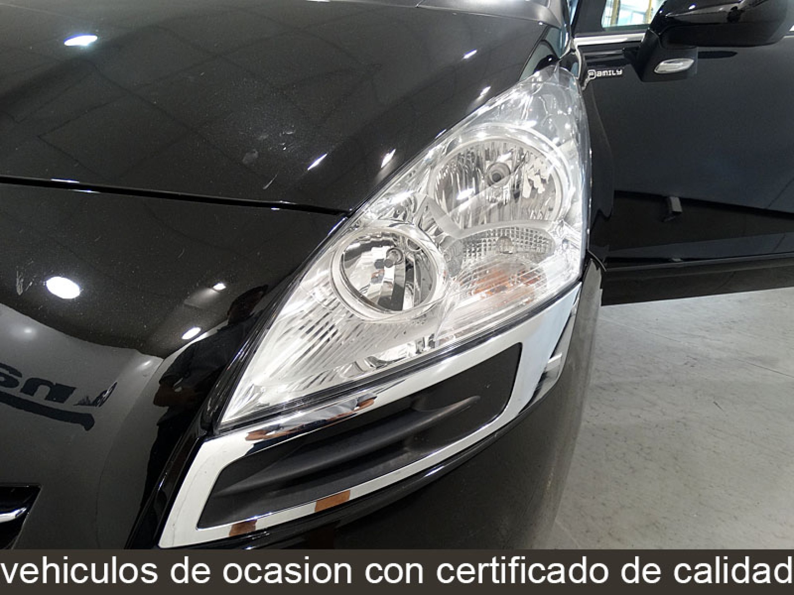 Foto Peugeot 5008 13