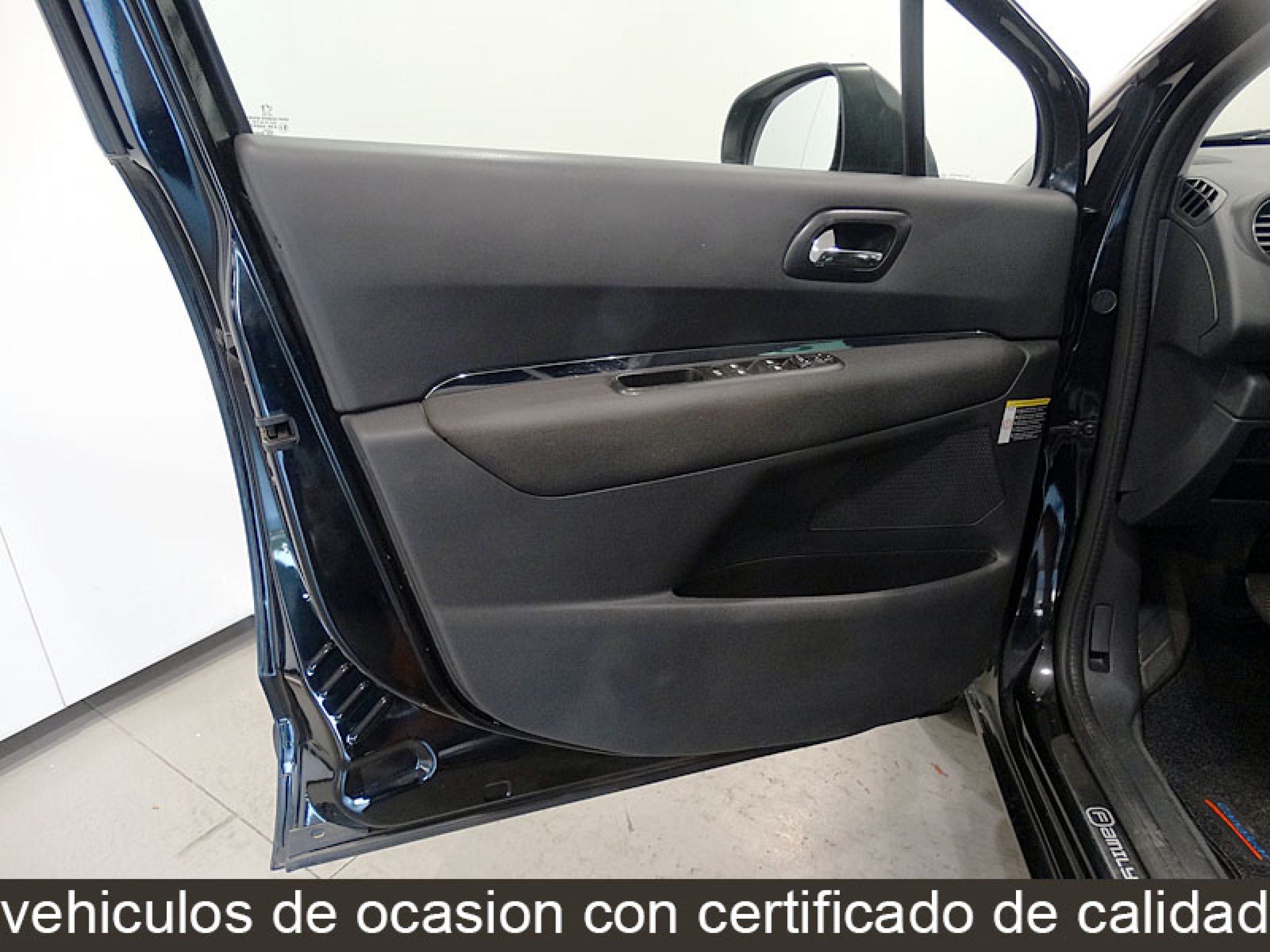 Foto Peugeot 5008 30