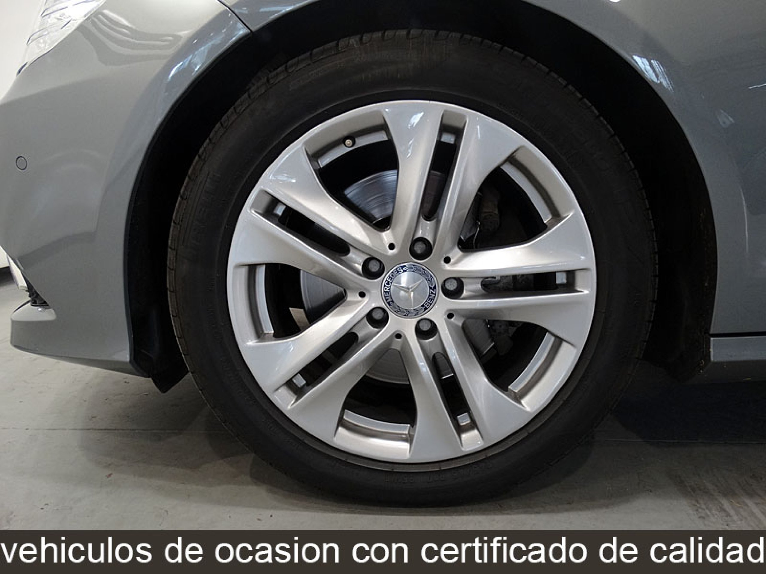 Foto Mercedes-Benz E 250 14