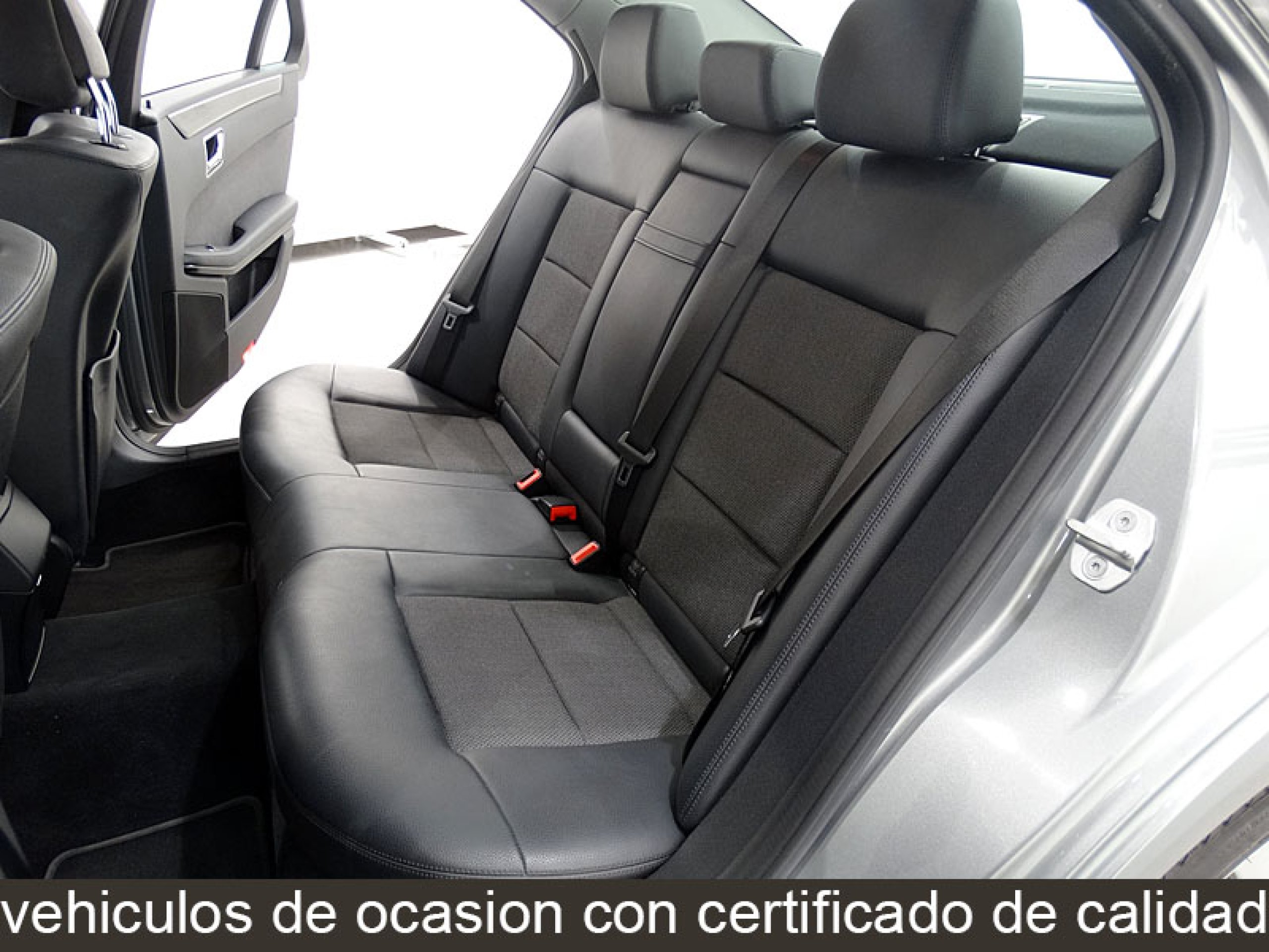 Foto Mercedes-Benz E 250 23