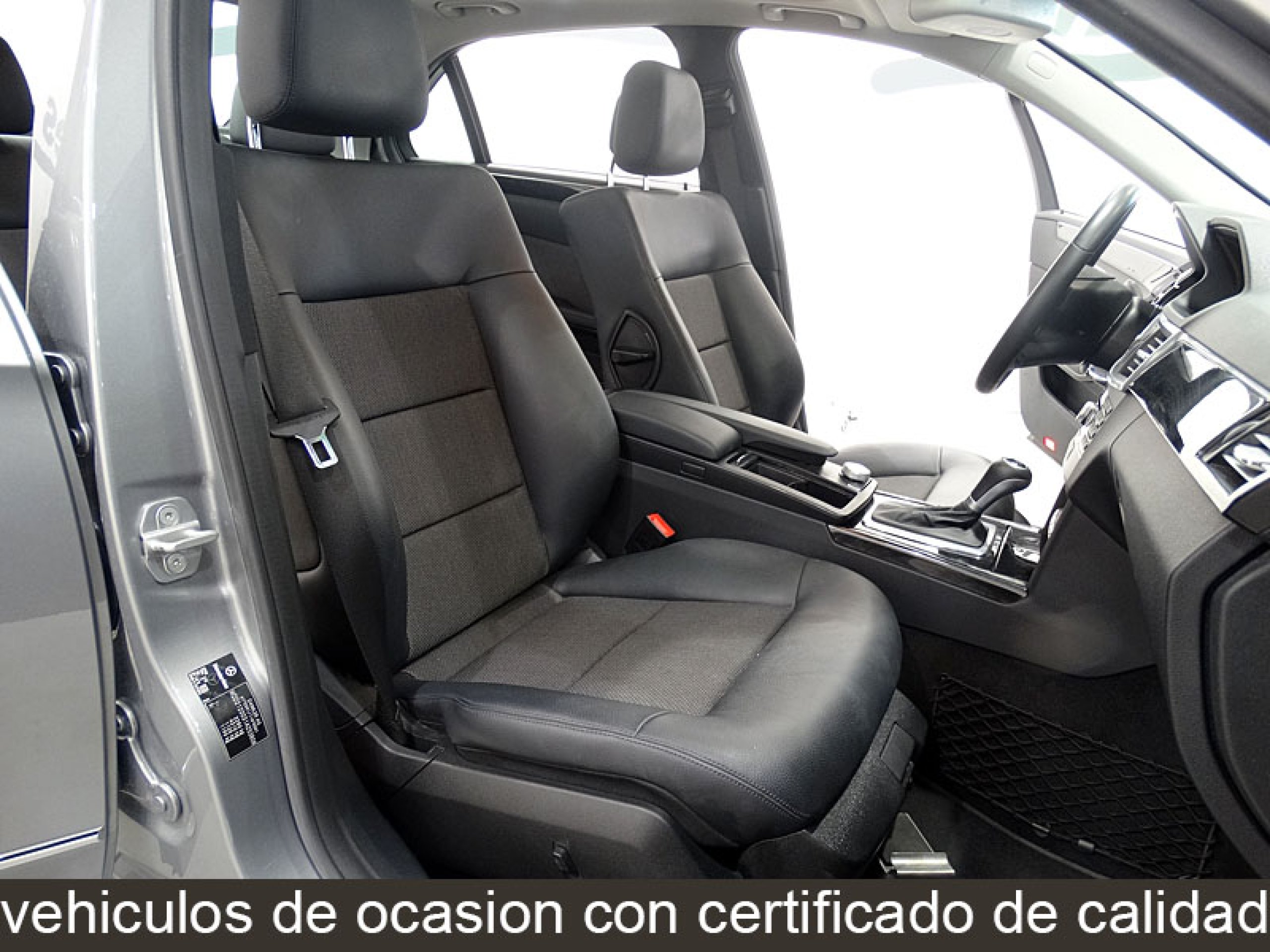 Foto Mercedes-Benz E 250 24