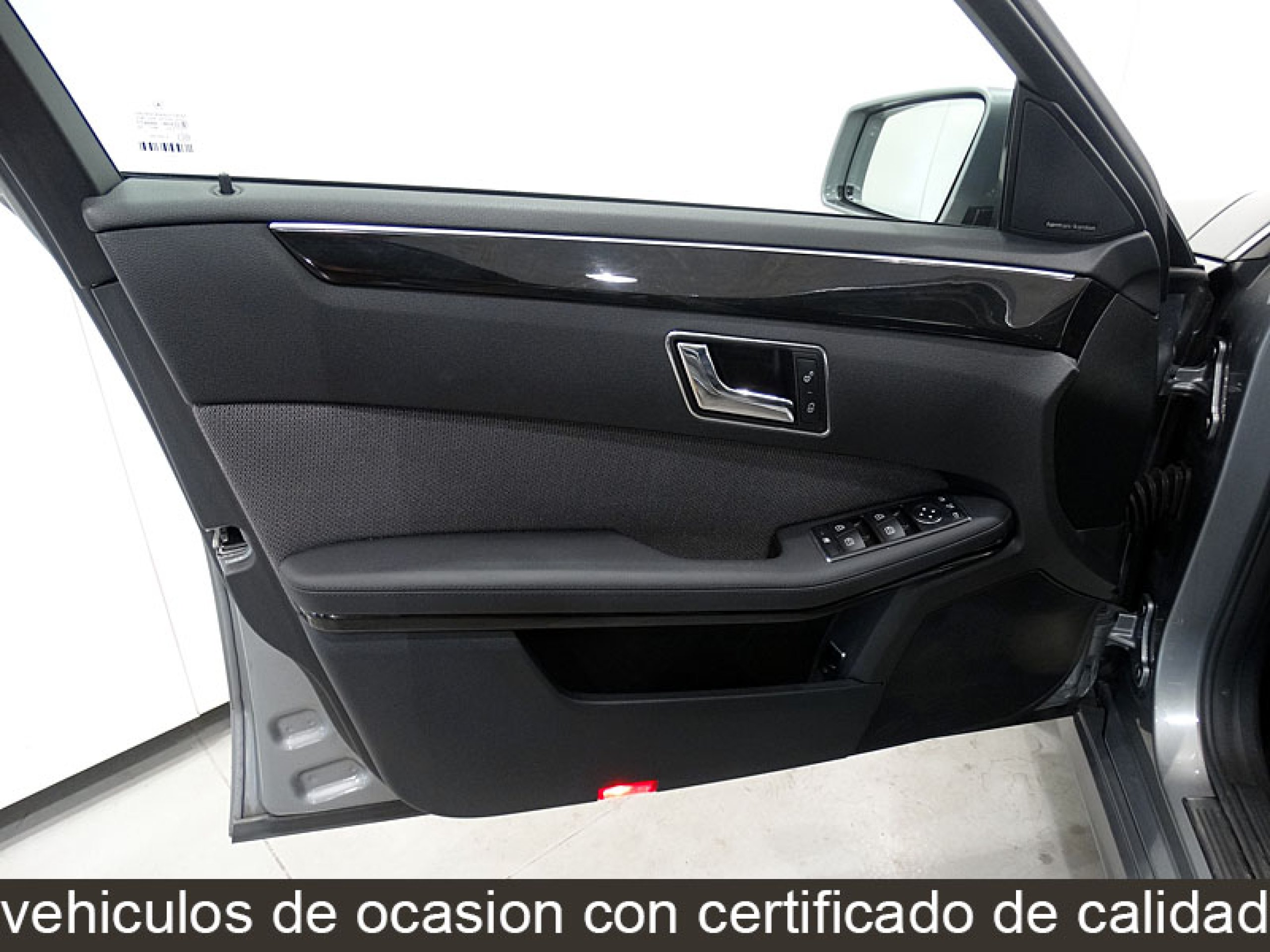 Foto Mercedes-Benz E 250 25