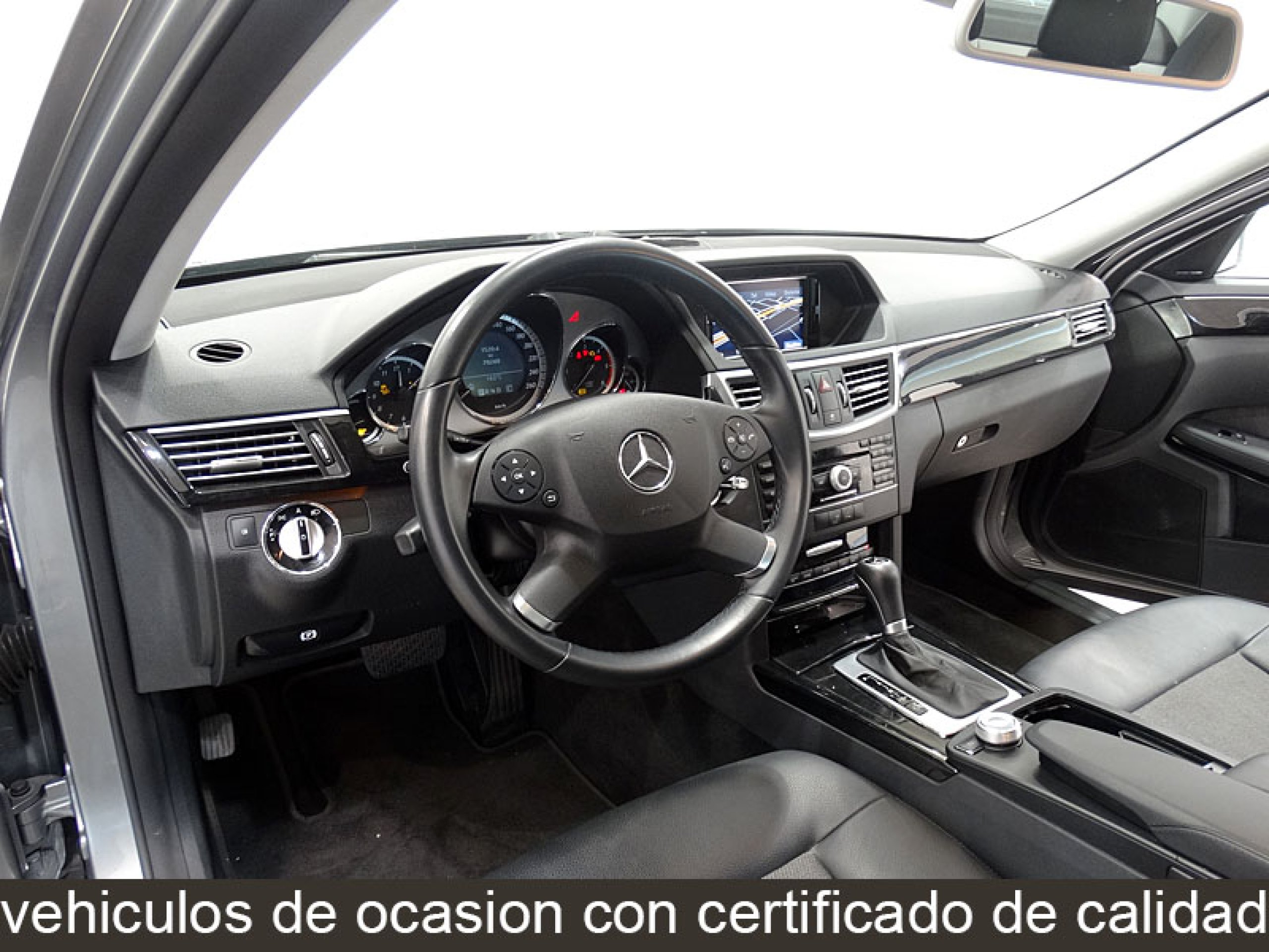 Foto Mercedes-Benz E 250 26