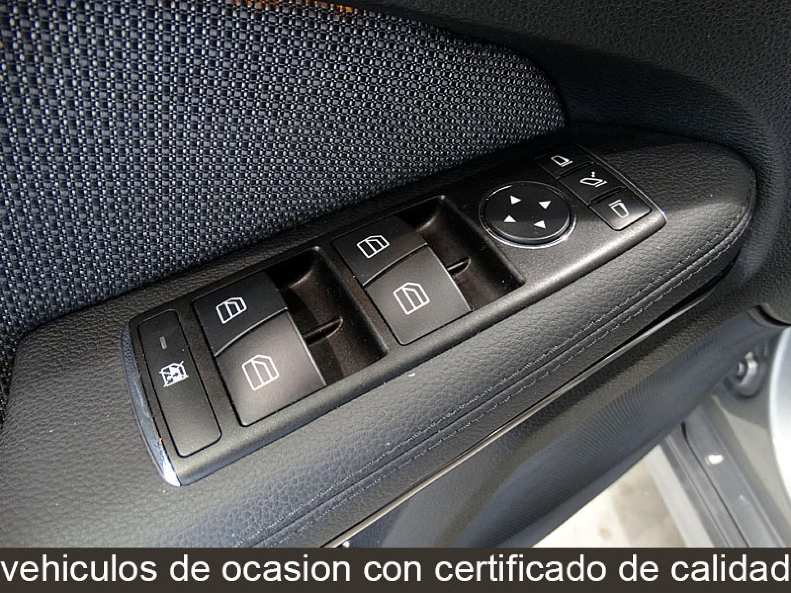 Foto Mercedes-Benz E 250 38