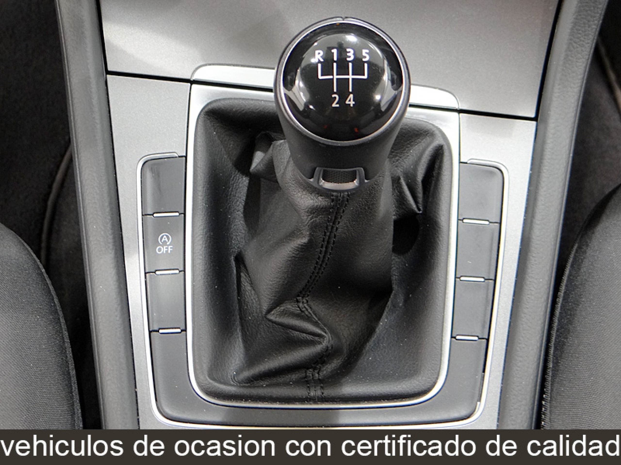 Foto Volkswagen Golf 28