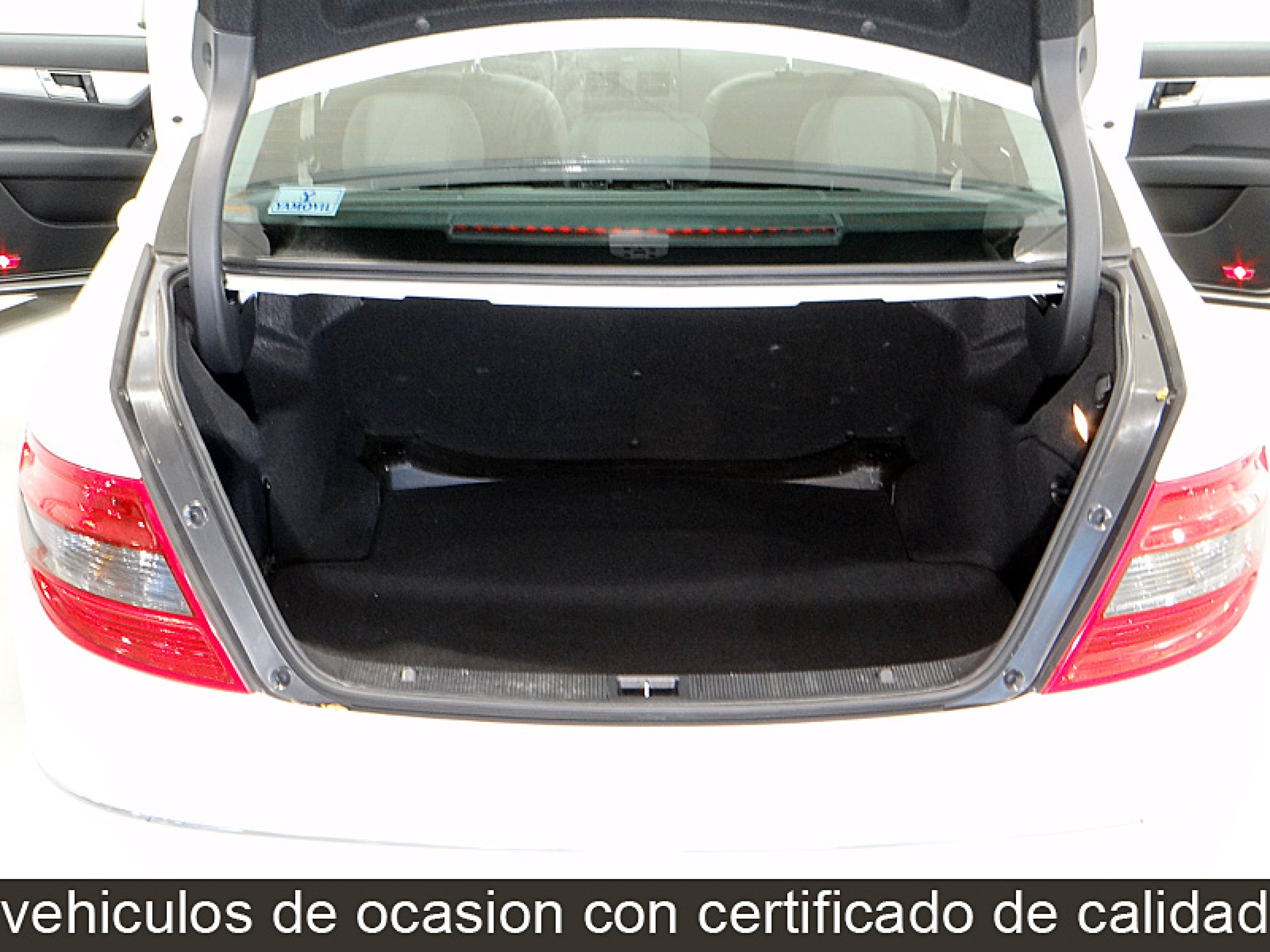 Foto Mercedes-Benz C 200 16