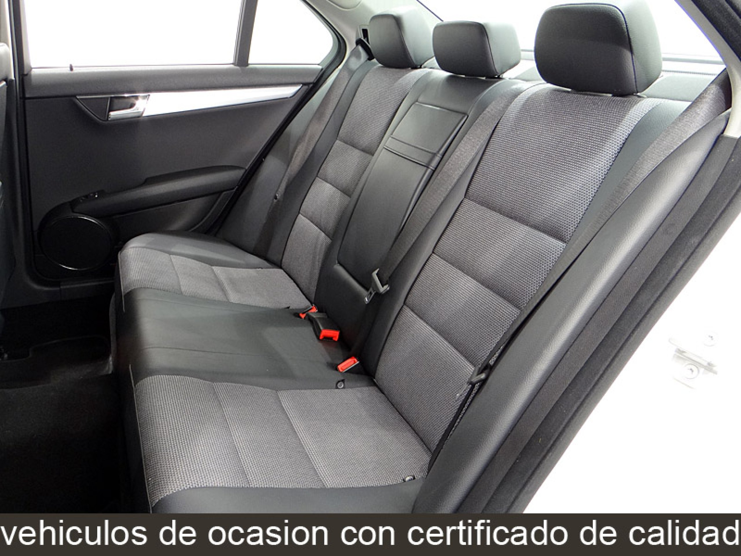 Foto Mercedes-Benz C 200 25