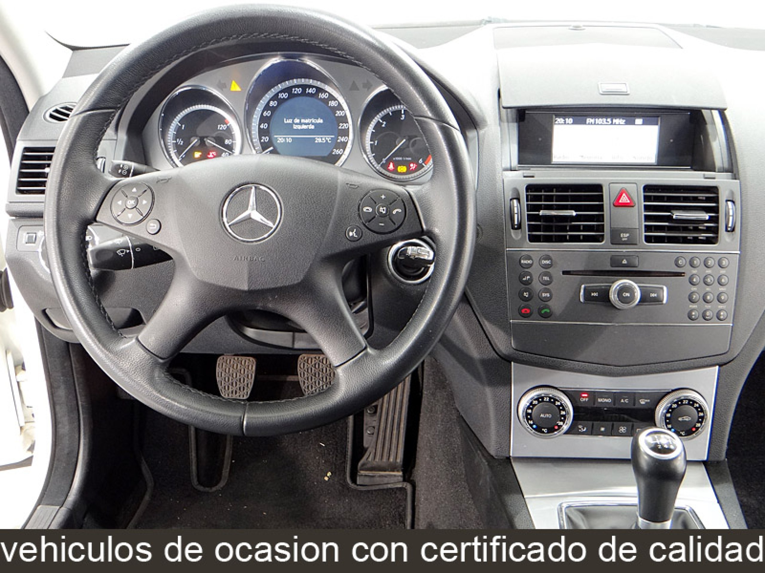 Foto Mercedes-Benz C 200 31