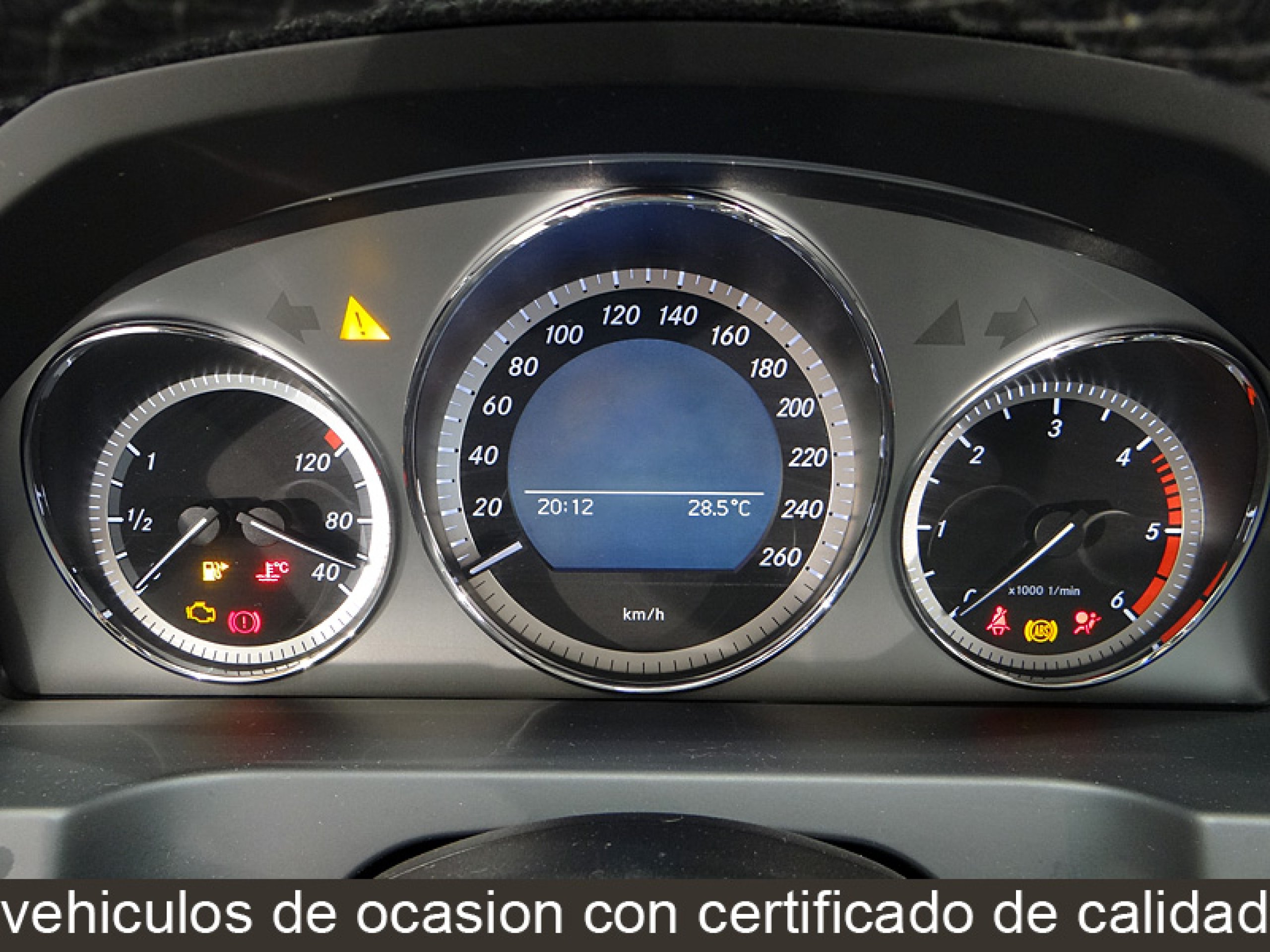 Foto Mercedes-Benz C 200 38