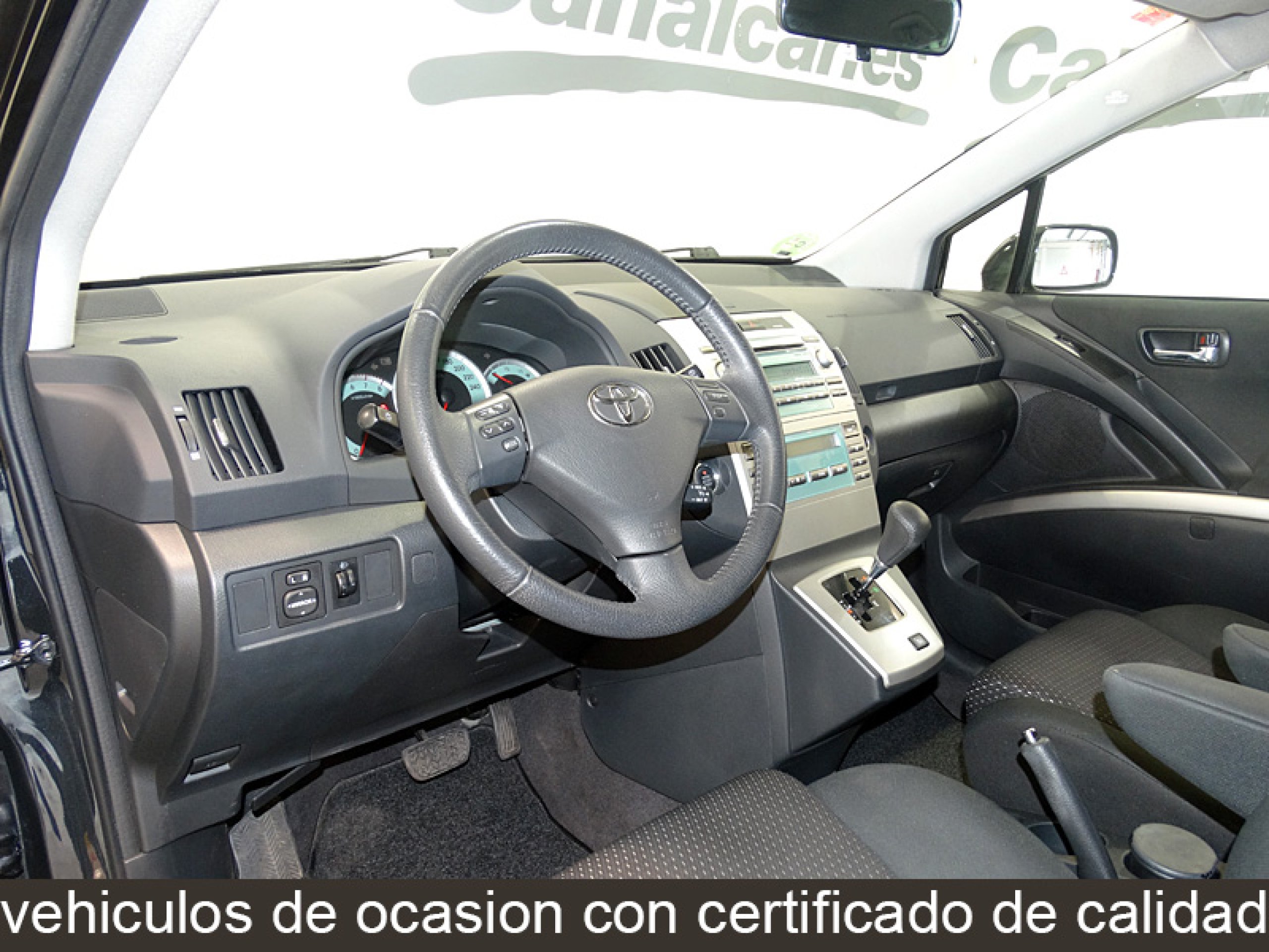 Foto Toyota Corolla Verso 14