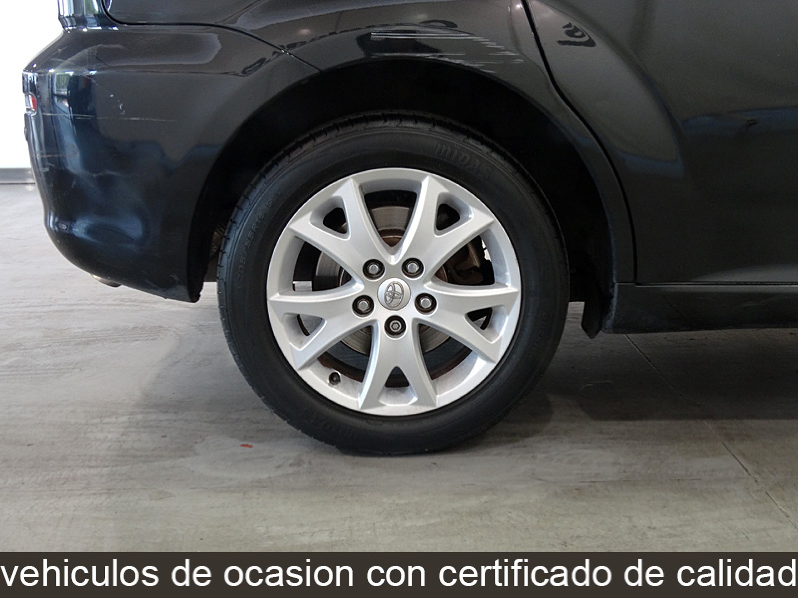 Foto Toyota Corolla Verso 26