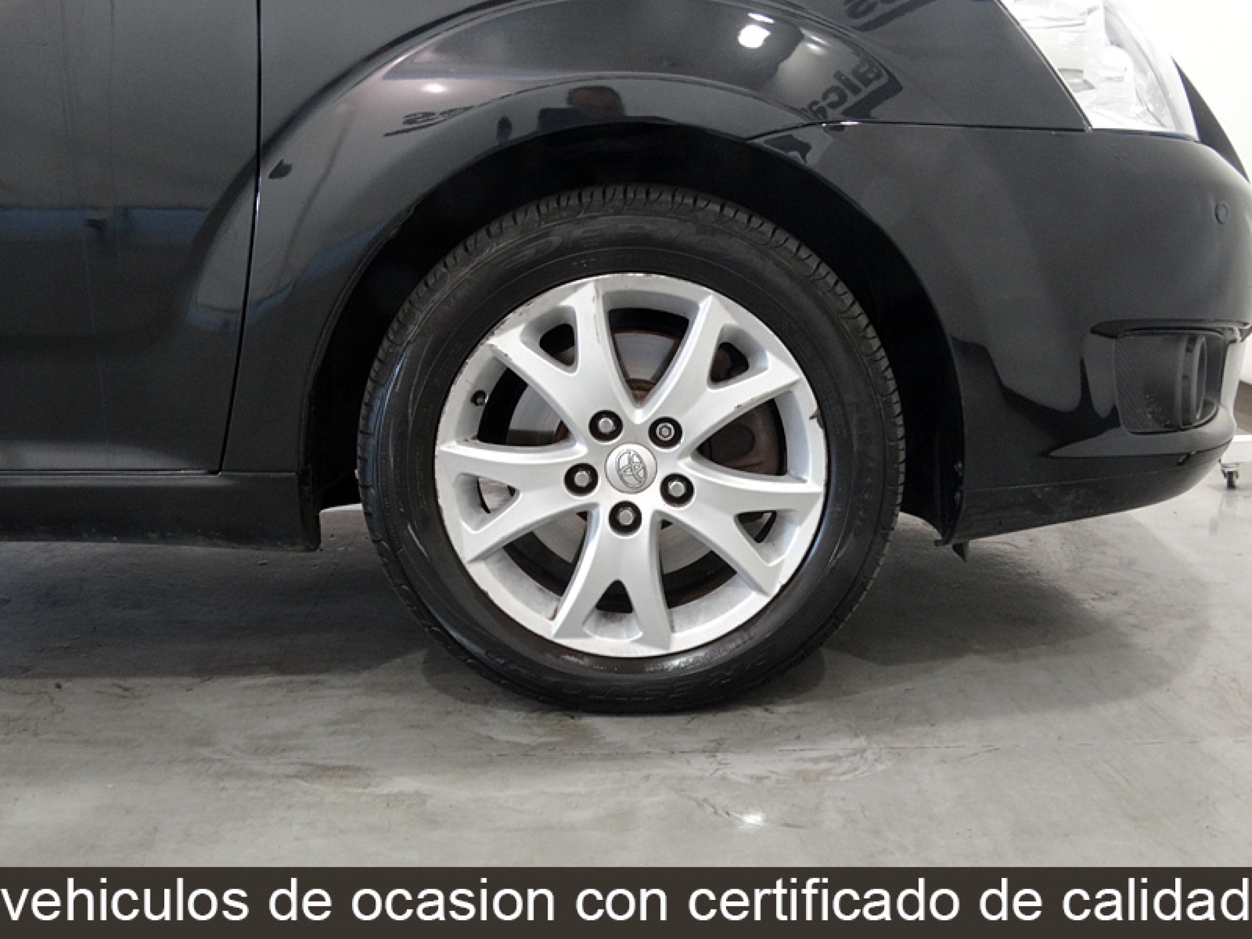 Foto Toyota Corolla Verso 27