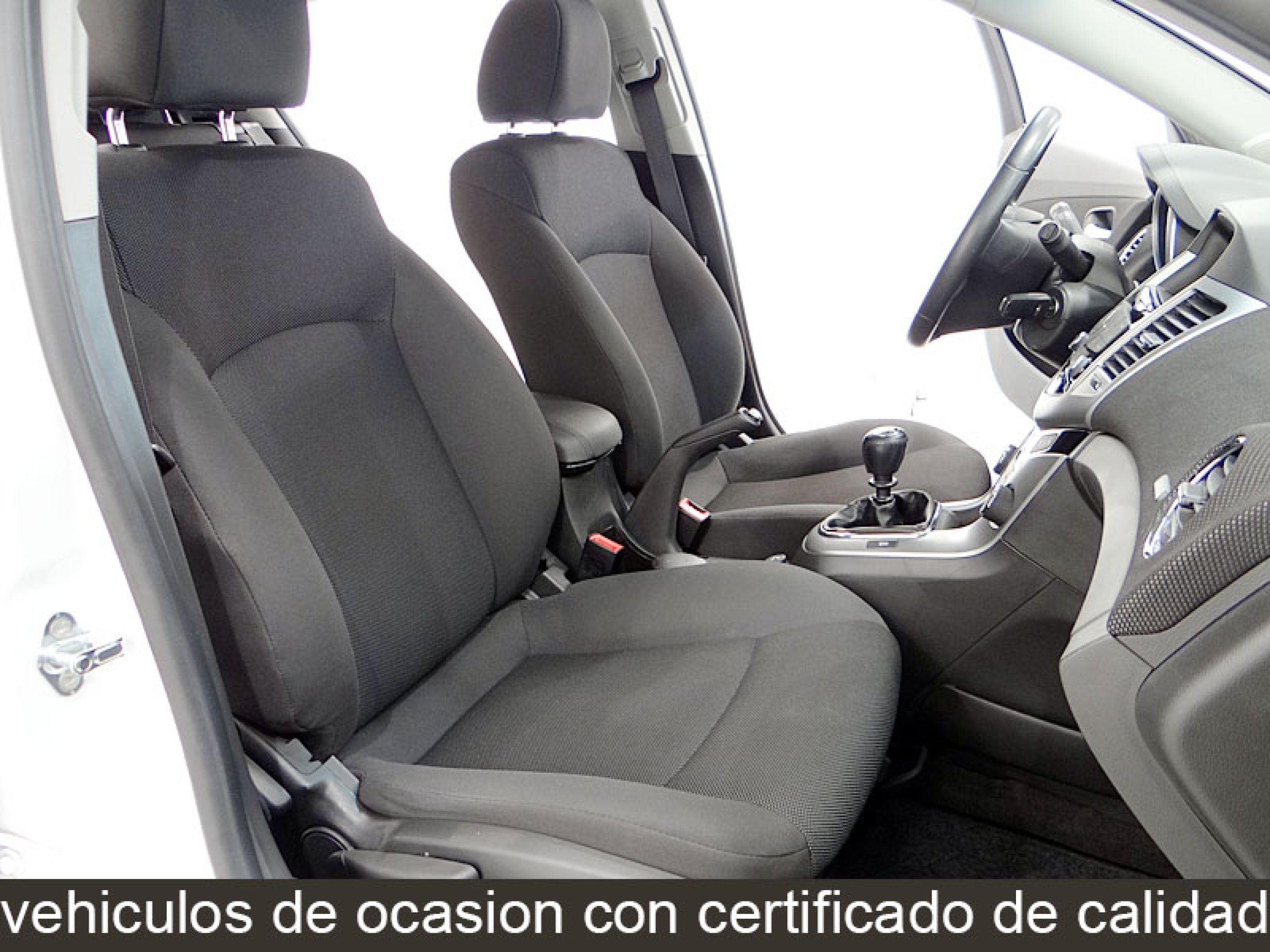 Foto Chevrolet Cruze 24