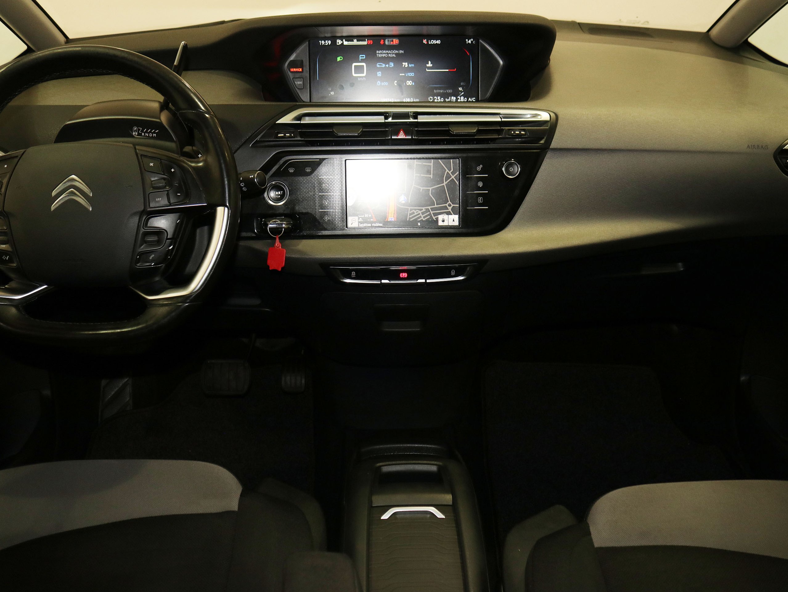 Foto Citroen Grand C4 Picasso 27