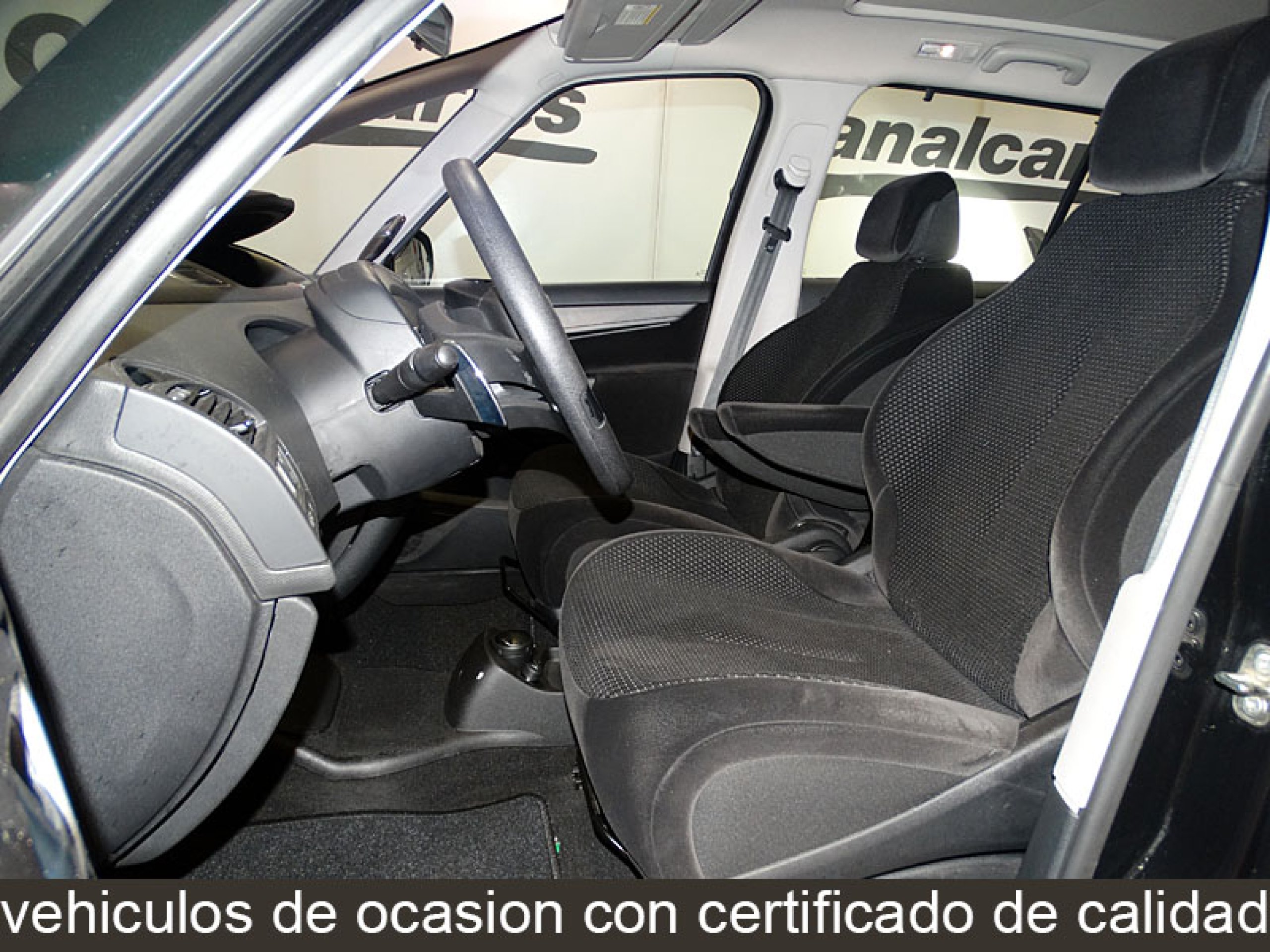 Foto Citroen Grand C4 Picasso 9