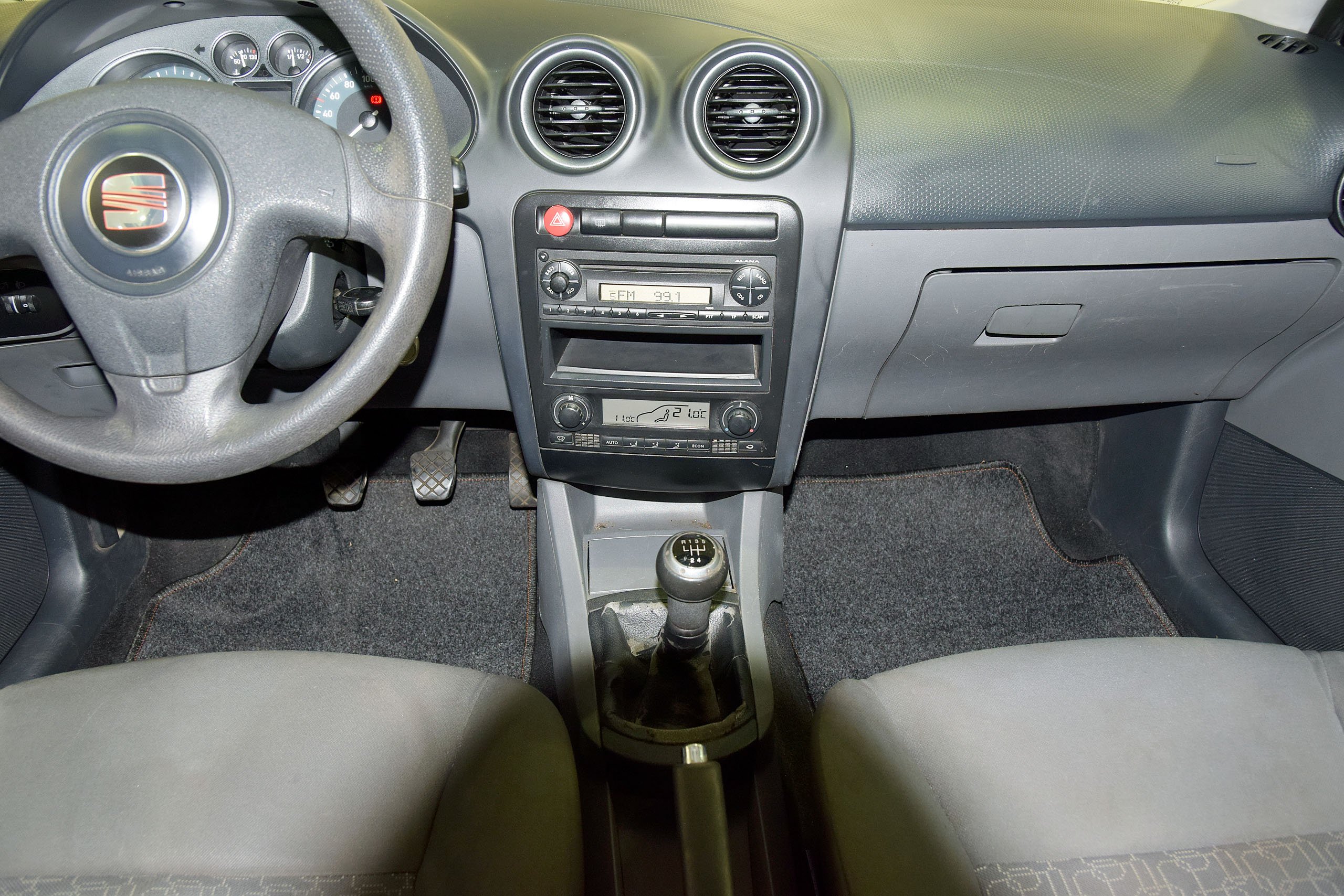 Foto Seat Ibiza 16