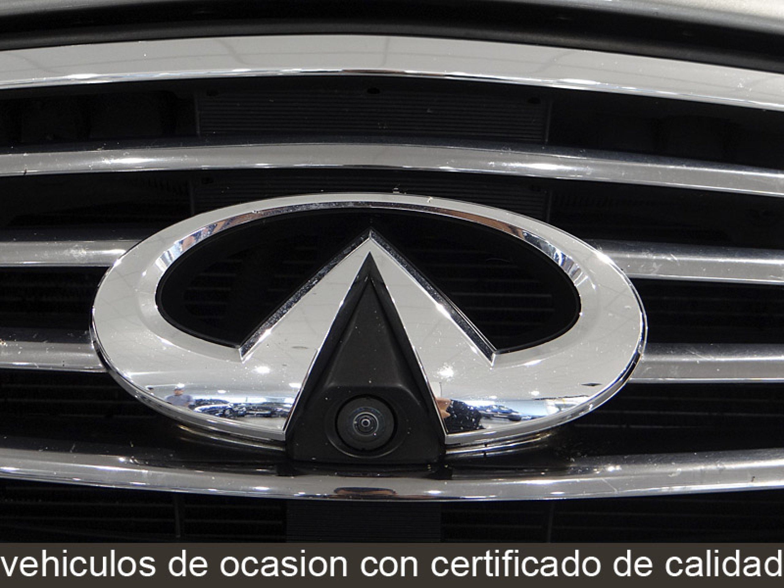 Foto Infiniti EX30 15