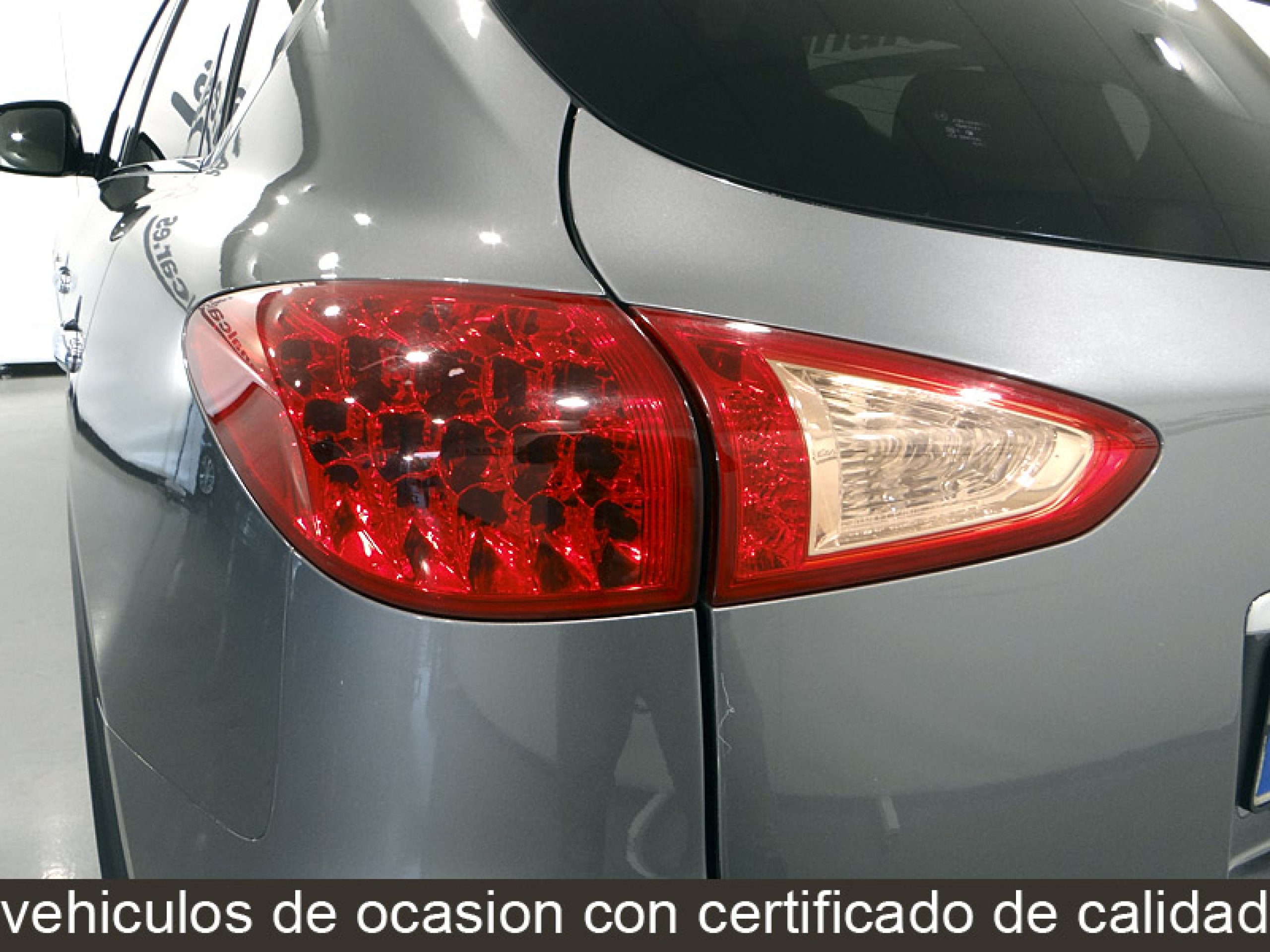 Foto Infiniti EX30 18