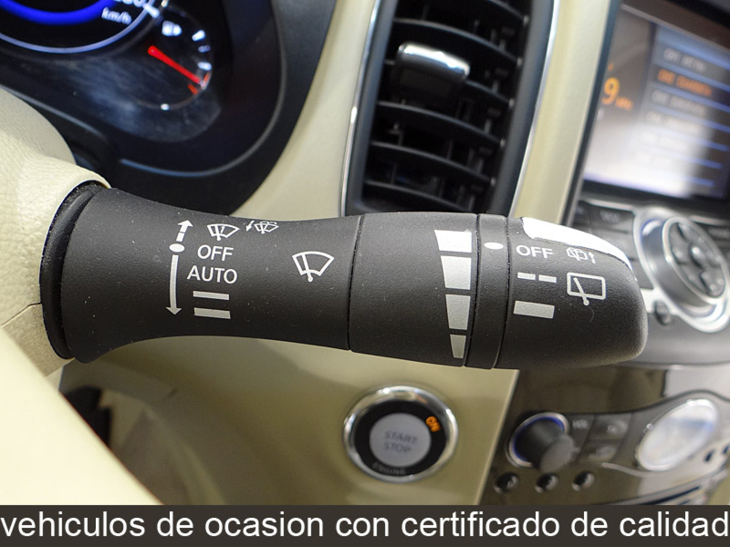 Foto Infiniti EX30 37