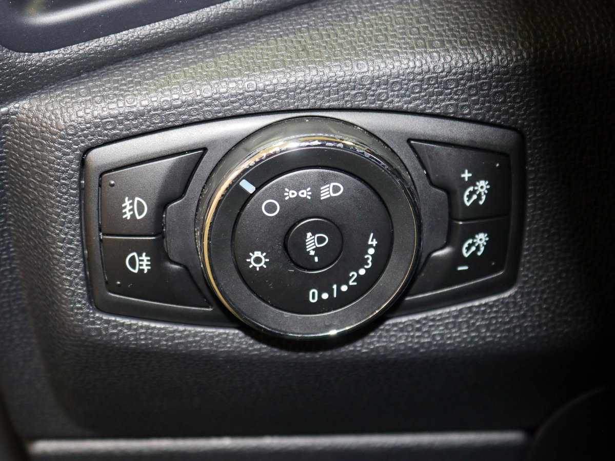 Foto Ford EcoSport 26