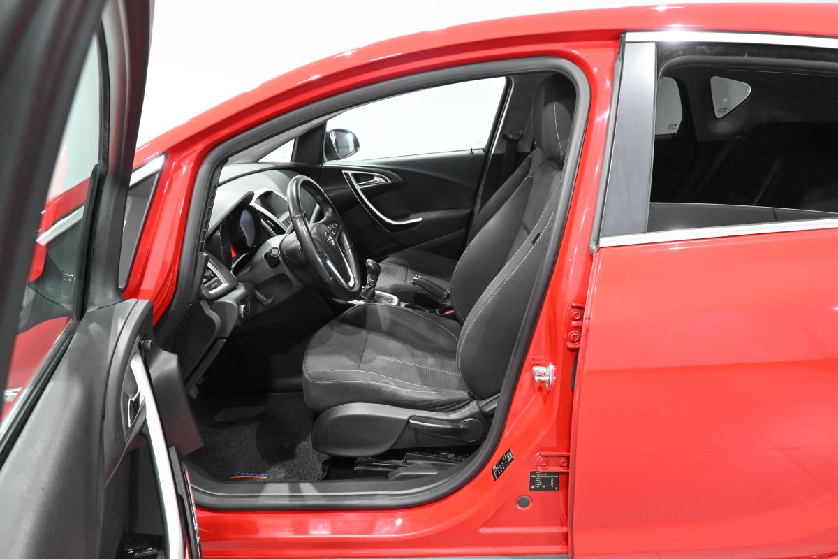 Foto Opel Astra 10