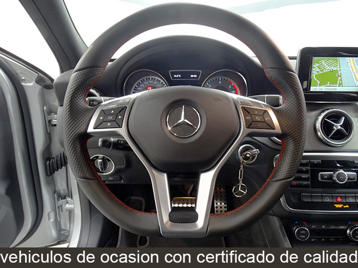 Foto Mercedes-Benz GLA 200 26