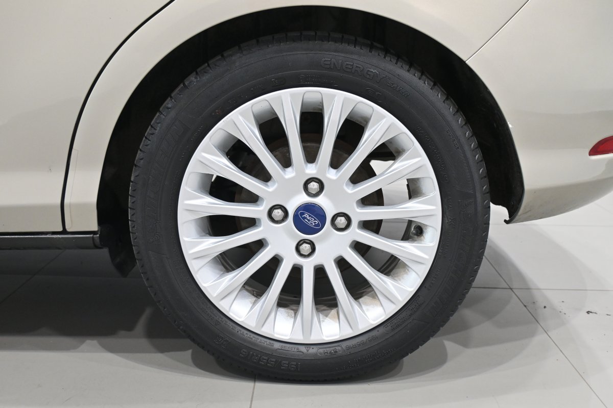 Foto Ford B-Max 27