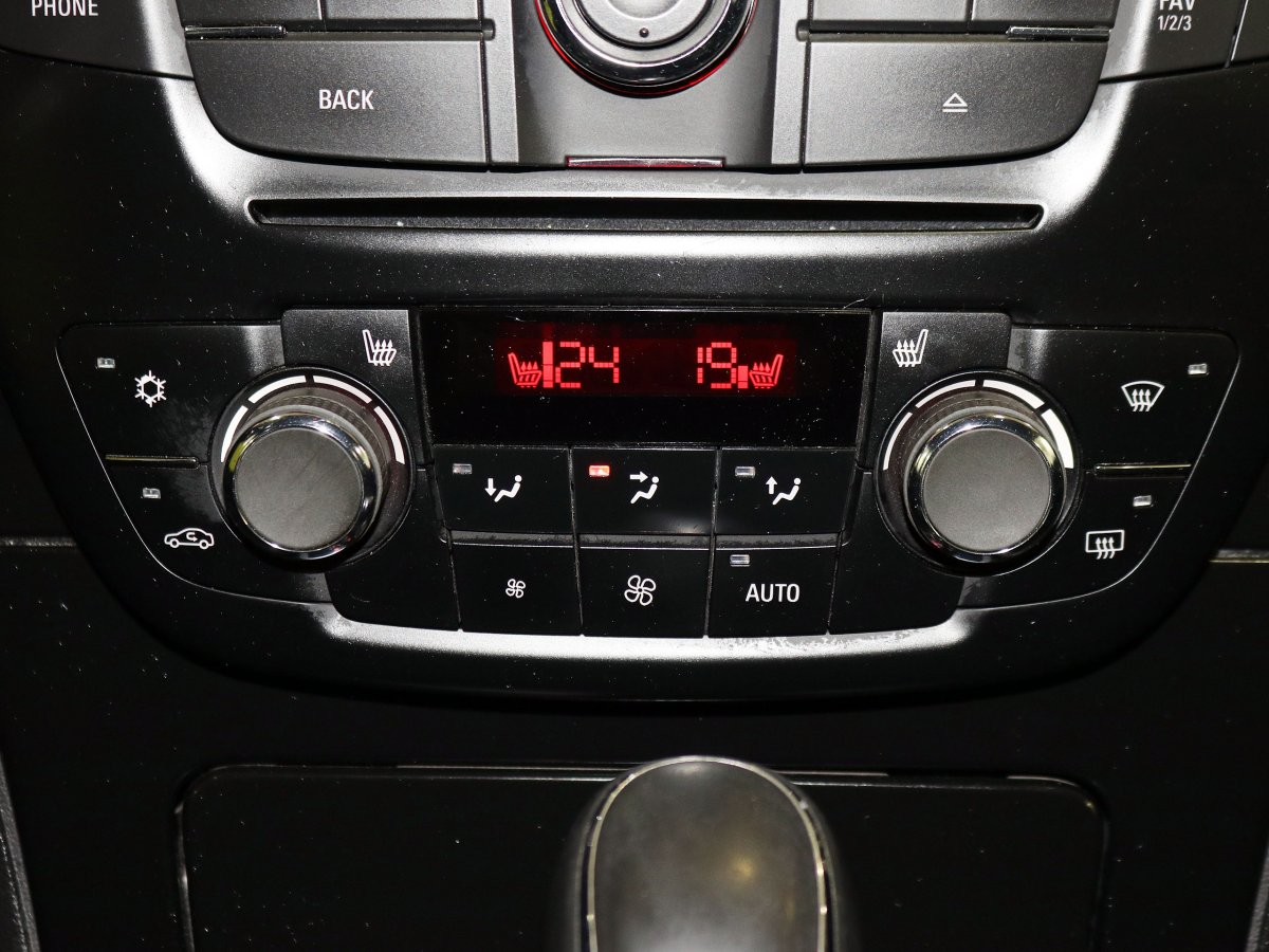 Foto Opel Insignia 18