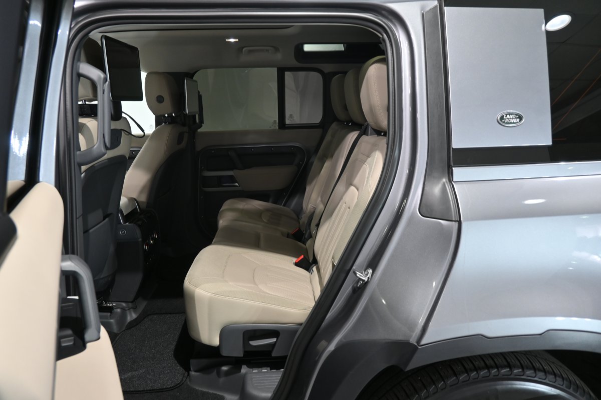 Foto Land Rover Defender 12