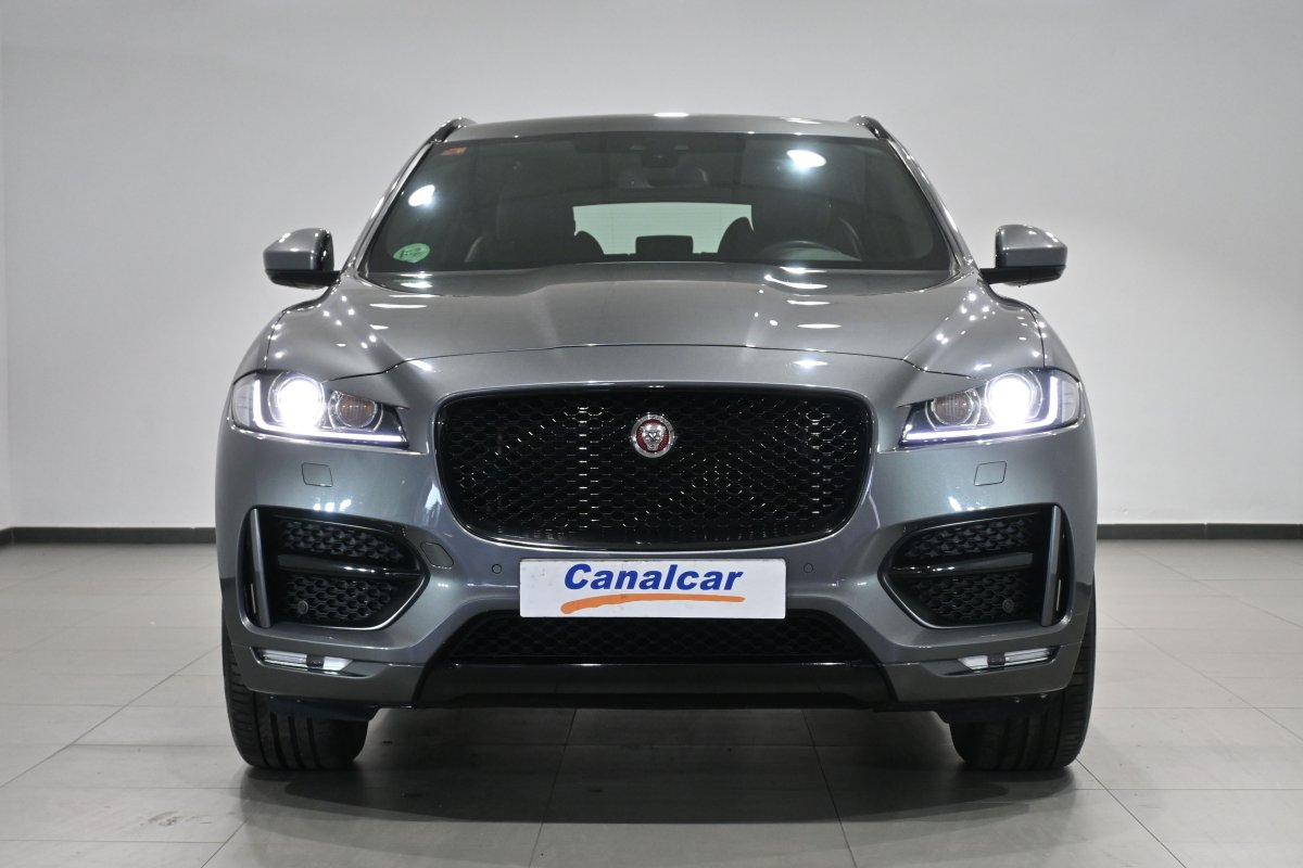 Foto Jaguar F-PACE 2