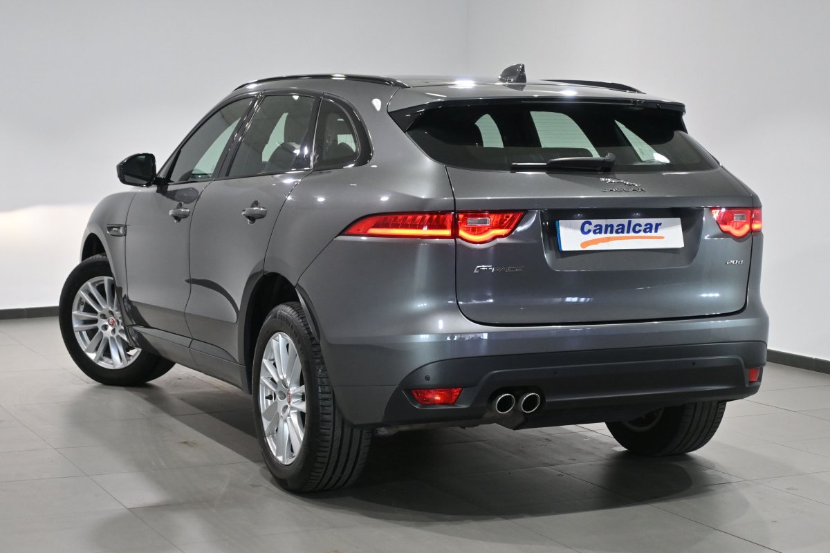 Foto Jaguar F-PACE 6