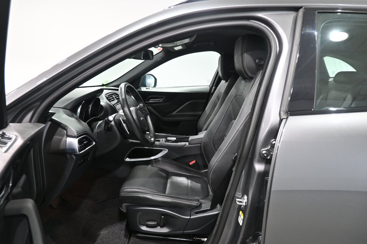 Foto Jaguar F-PACE 10