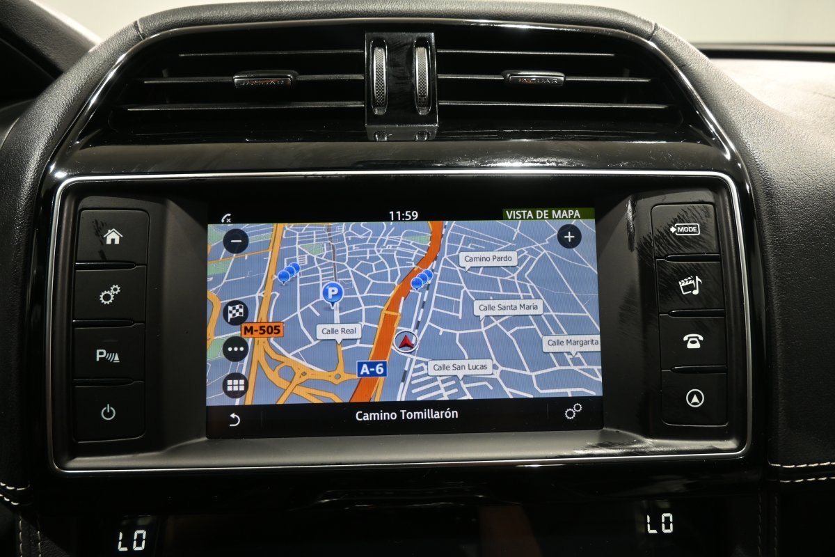 Foto Jaguar F-PACE 15