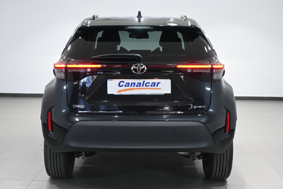 Foto Toyota YARIS CROSS  5