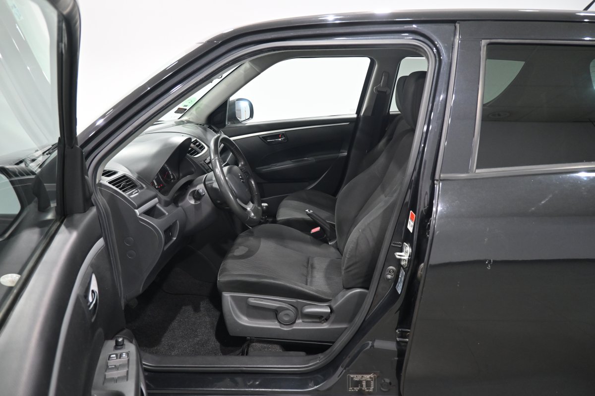 Foto Suzuki Swift 10
