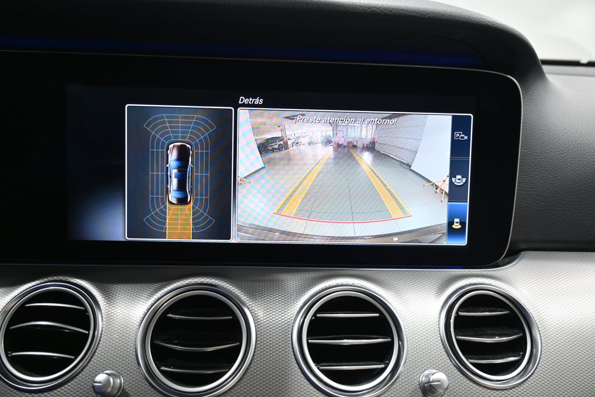 Foto Mercedes-Benz E 16