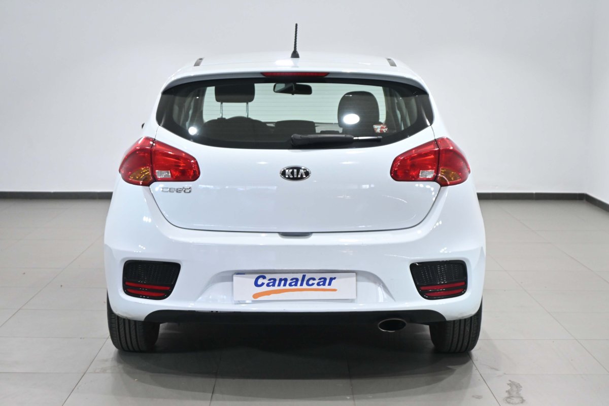 Foto Kia Ceed 6