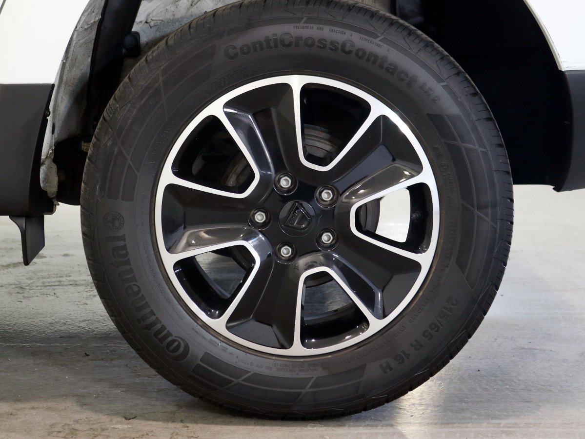 Foto Dacia Duster 24