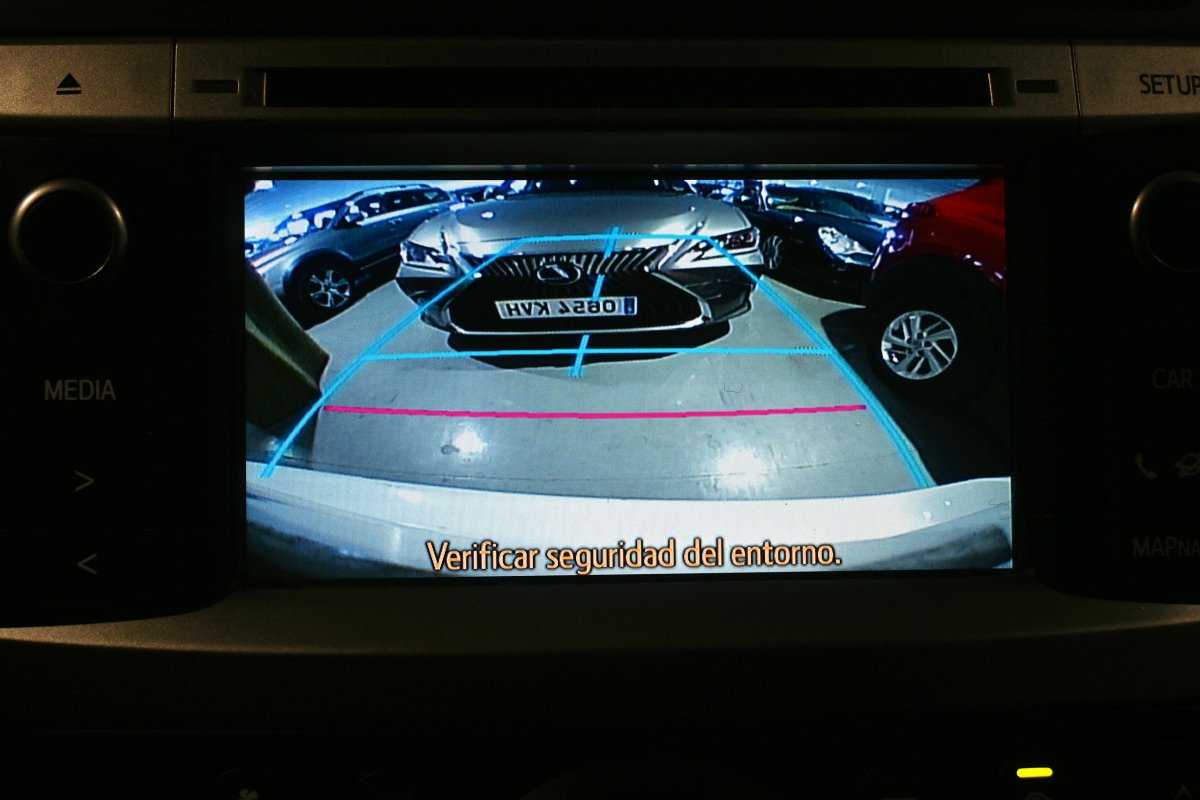 Foto Toyota Verso 13