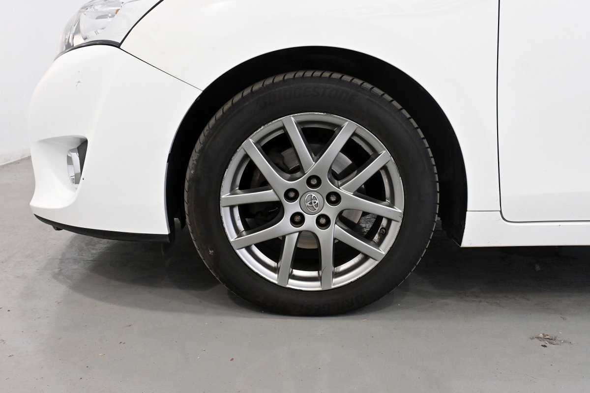 Foto Toyota Verso 27