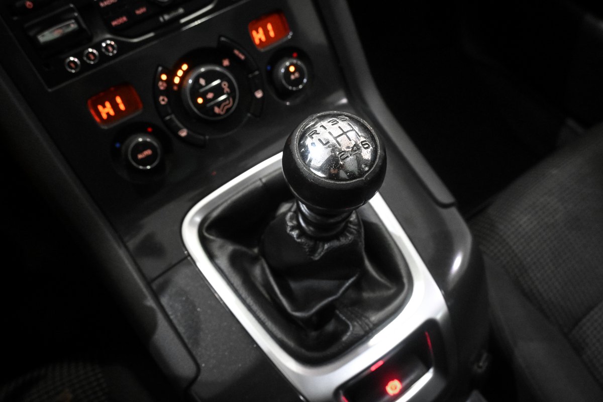 Foto Peugeot 5008 23