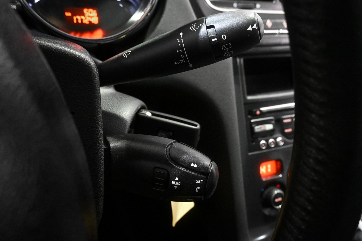 Foto Peugeot 5008 25