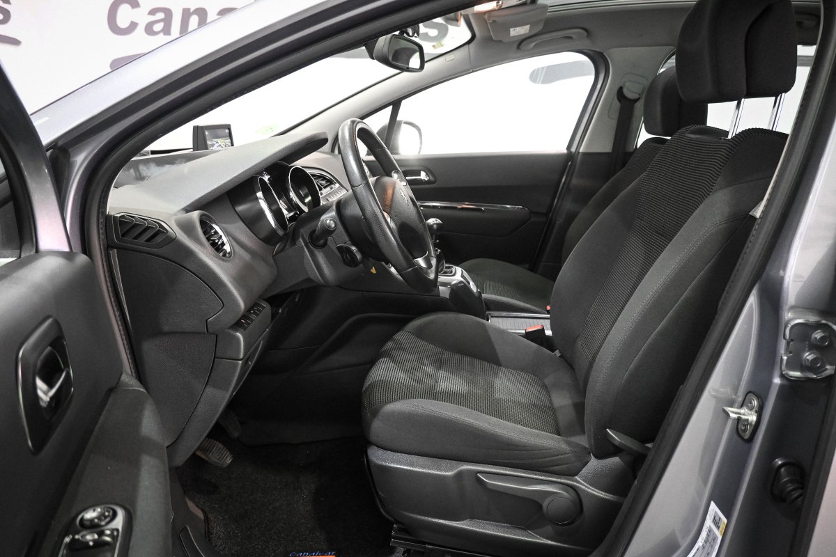 Foto Peugeot 5008 11