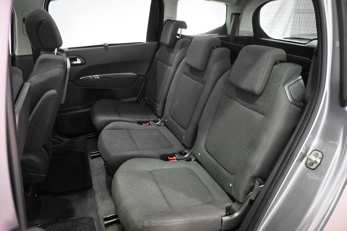 Foto Peugeot 5008 12