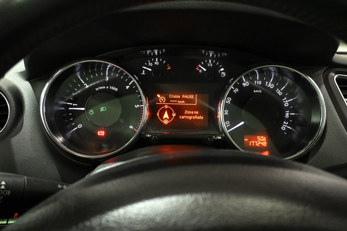 Foto Peugeot 5008 14