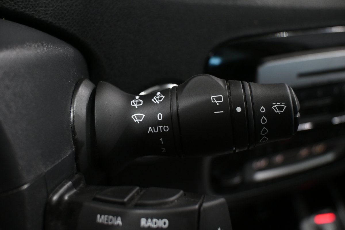 Foto Renault Grand Scenic 27